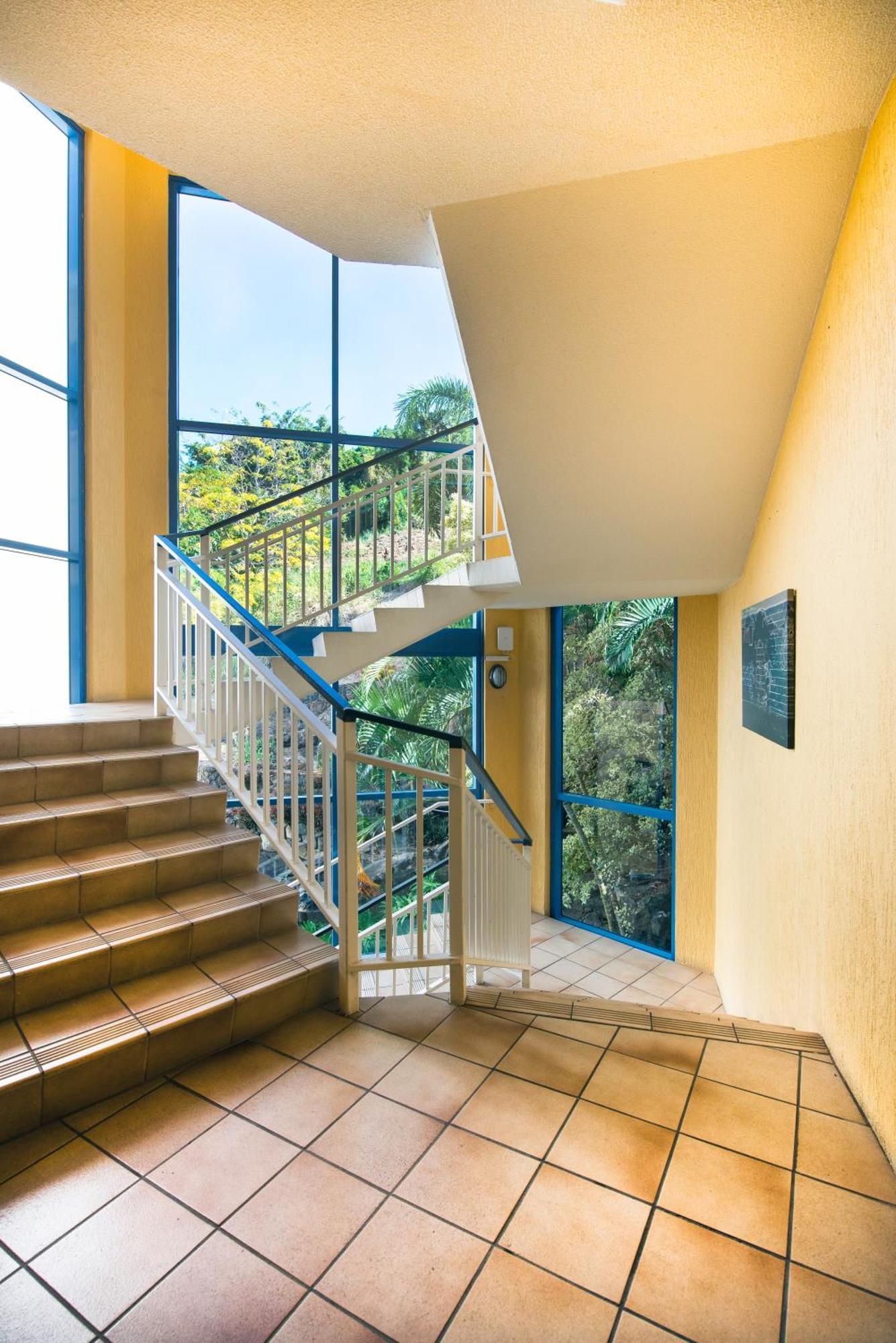 Coral Sea Vista Apartments Airlie Beach Exterior photo