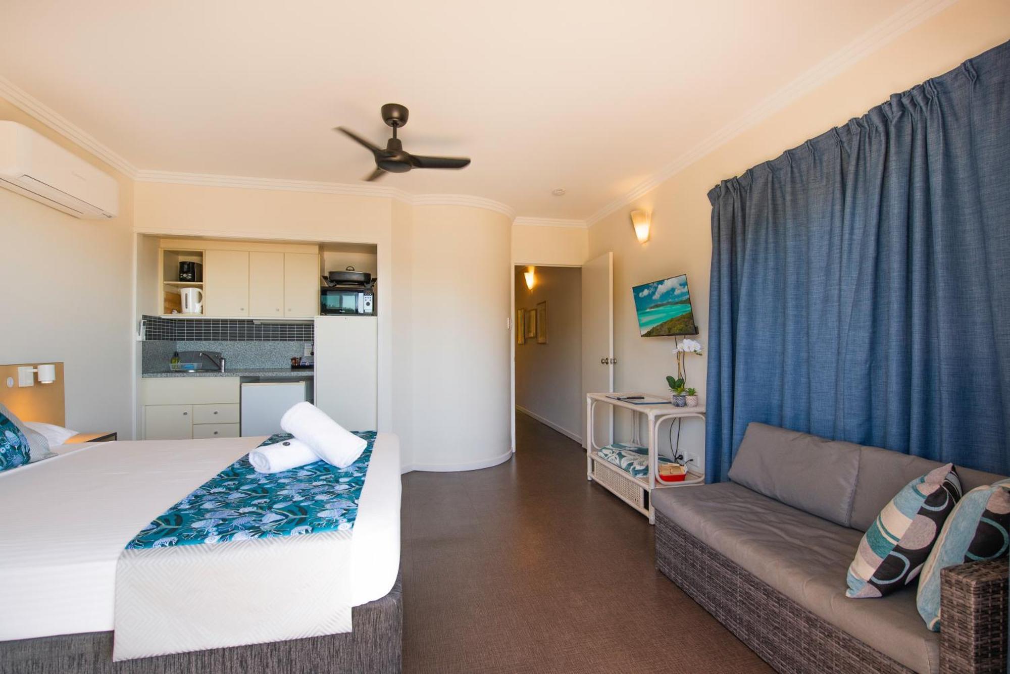 Coral Sea Vista Apartments Airlie Beach Exterior photo