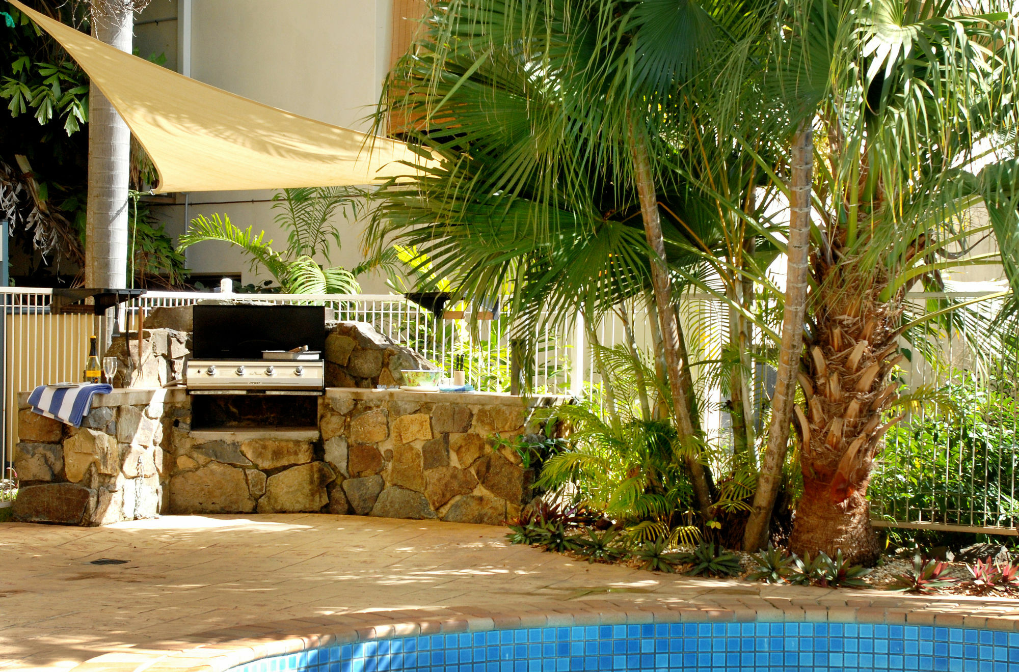 Coral Sea Vista Apartments Airlie Beach Exterior photo